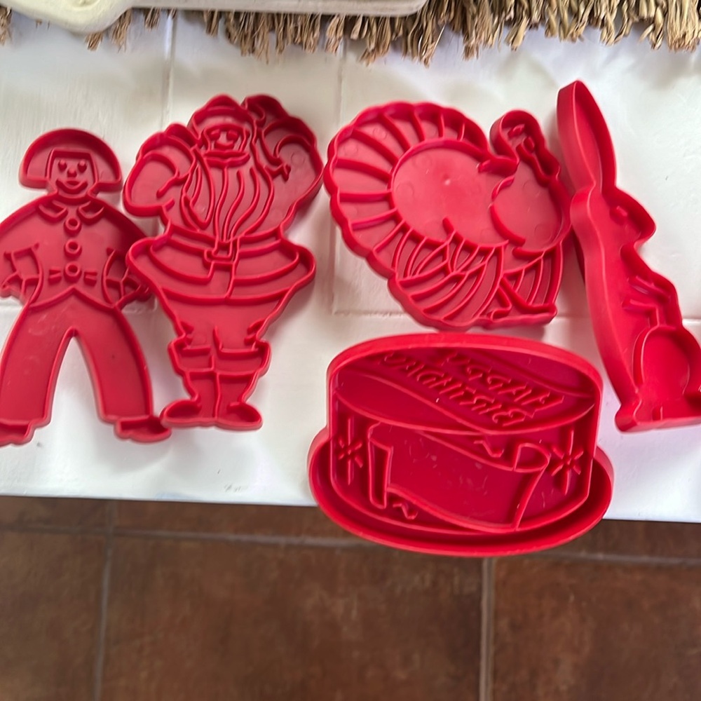 Red Vintage Cookie Cutters with Handles Set of 7